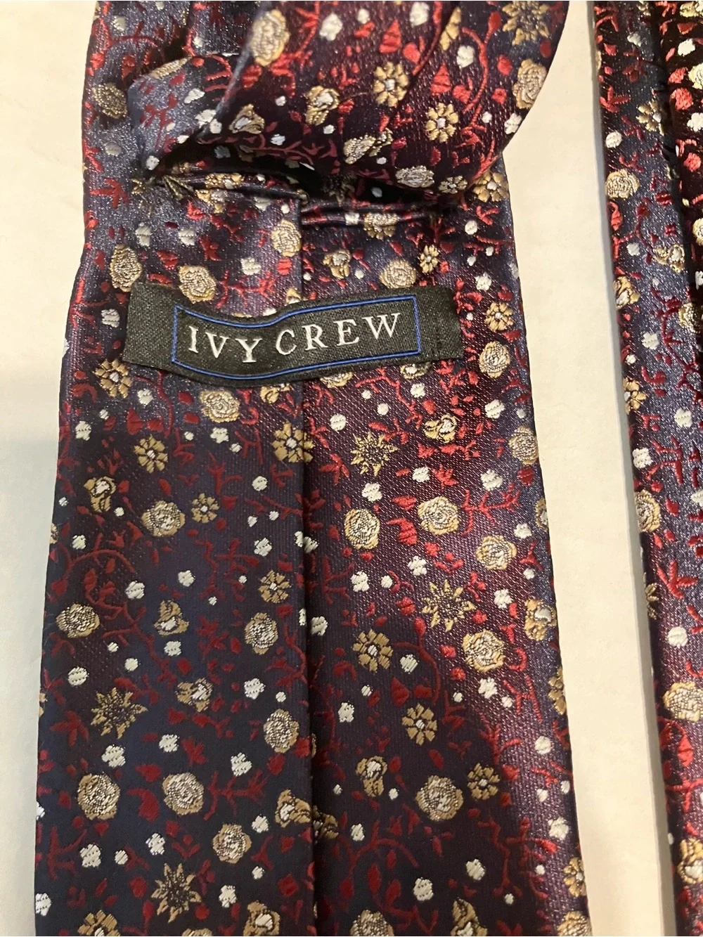 Men's Burgundy Floral Pattern Tie - Unbranded